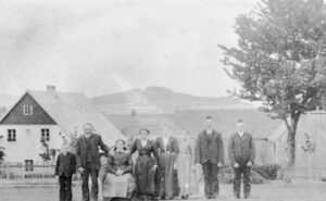 Rohrhof im Jahre 1905 mit der Familie Ebnet.